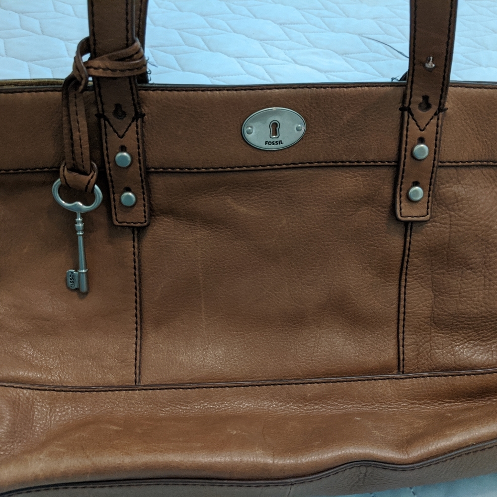Fossil Leather Shoulder Tote Bag